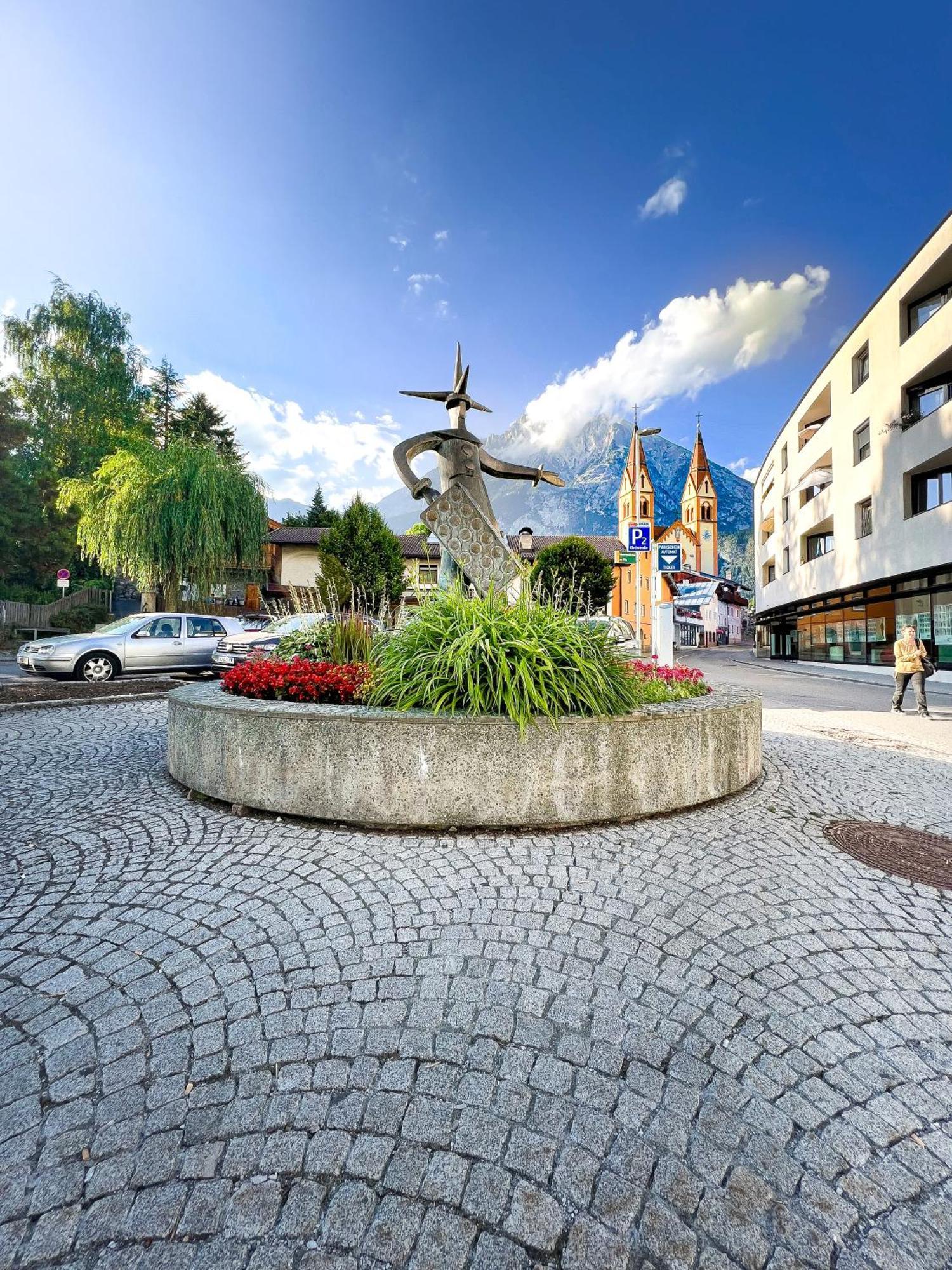 Mitten Im Zentrum Ferienwohnungen Mit Sonniger Terrasse Telfs Exterior foto